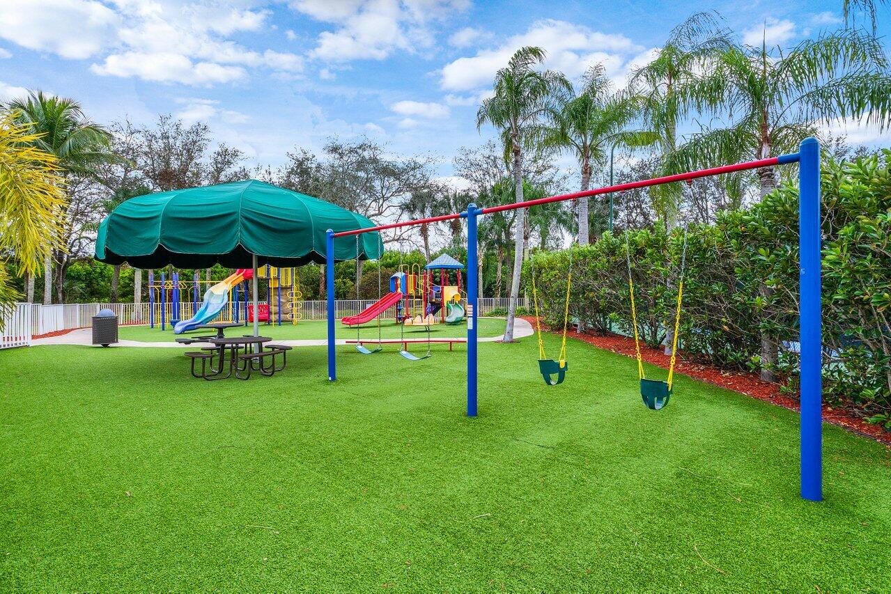 MIZNER POINTE OF BOCA VIA ANCHO - Residential