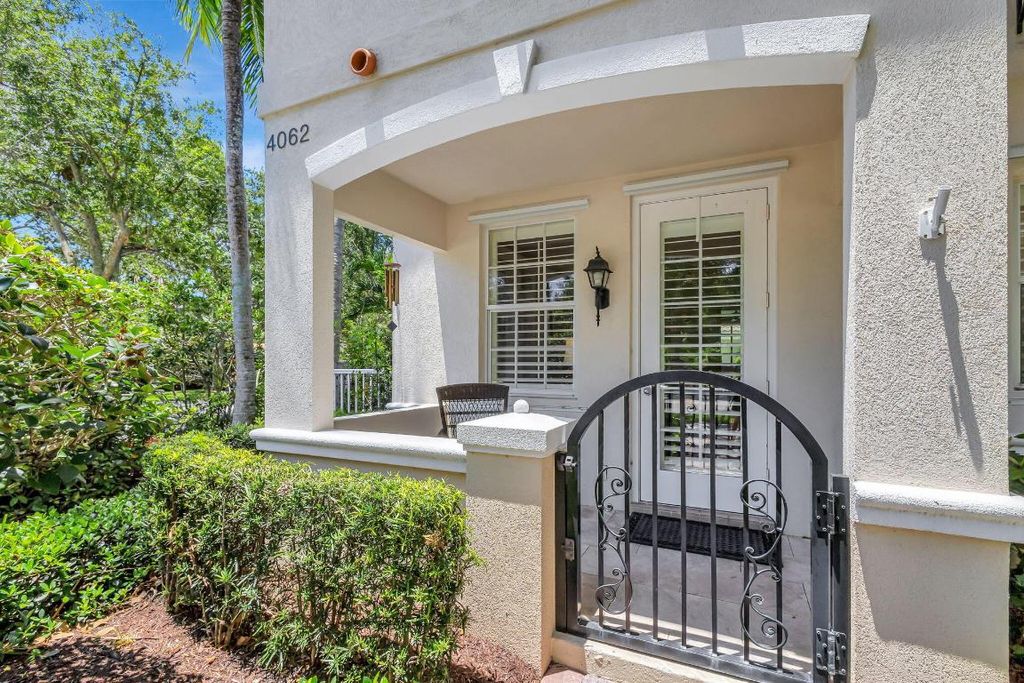 Photo of 4062 Parkside Drive, Jupiter, FL 33458 (MLS # R10995223)