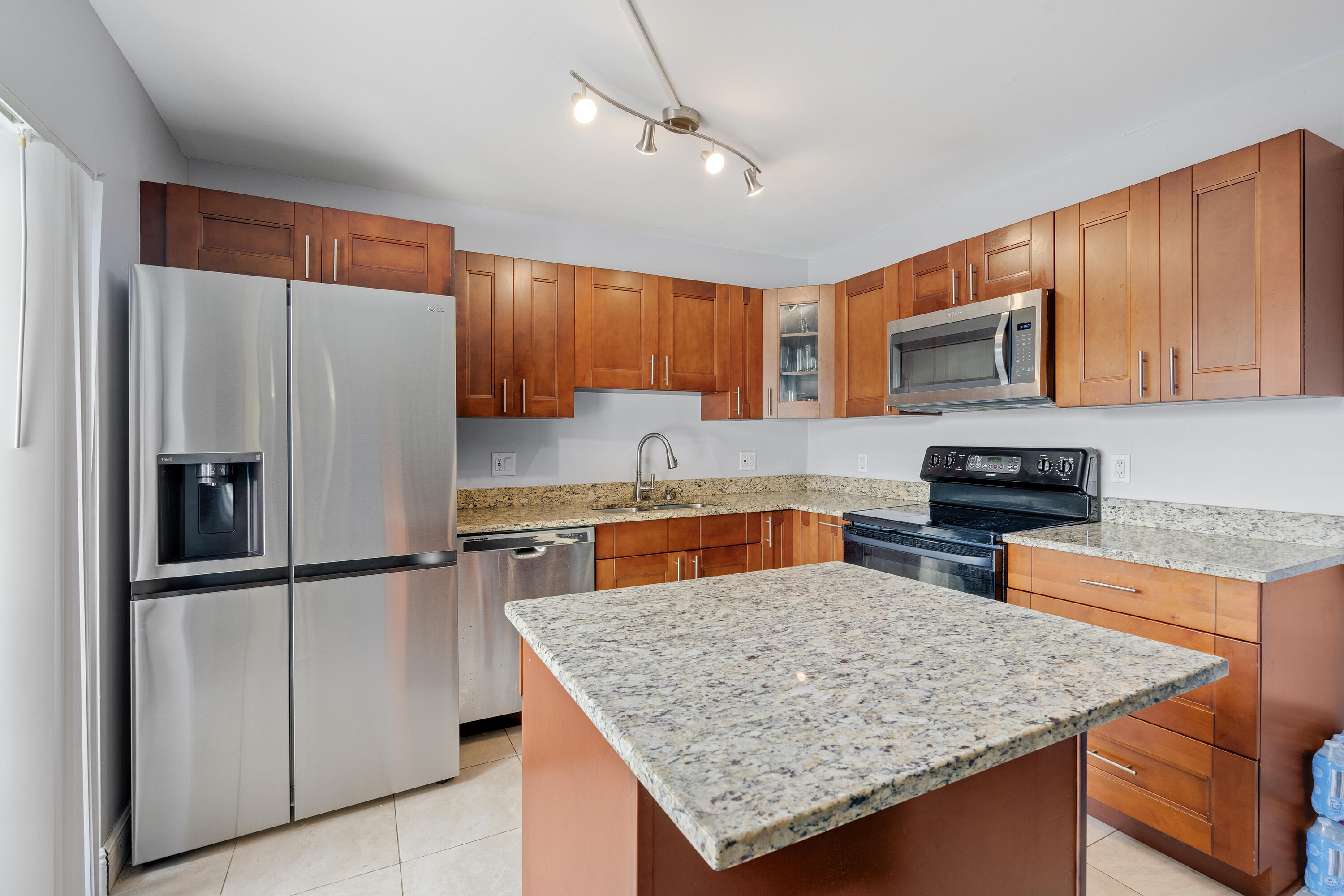 PINES 1 - Residential