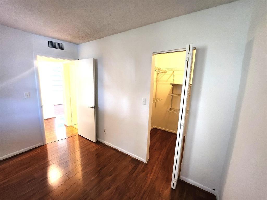 5940 NW 64th Ave 101