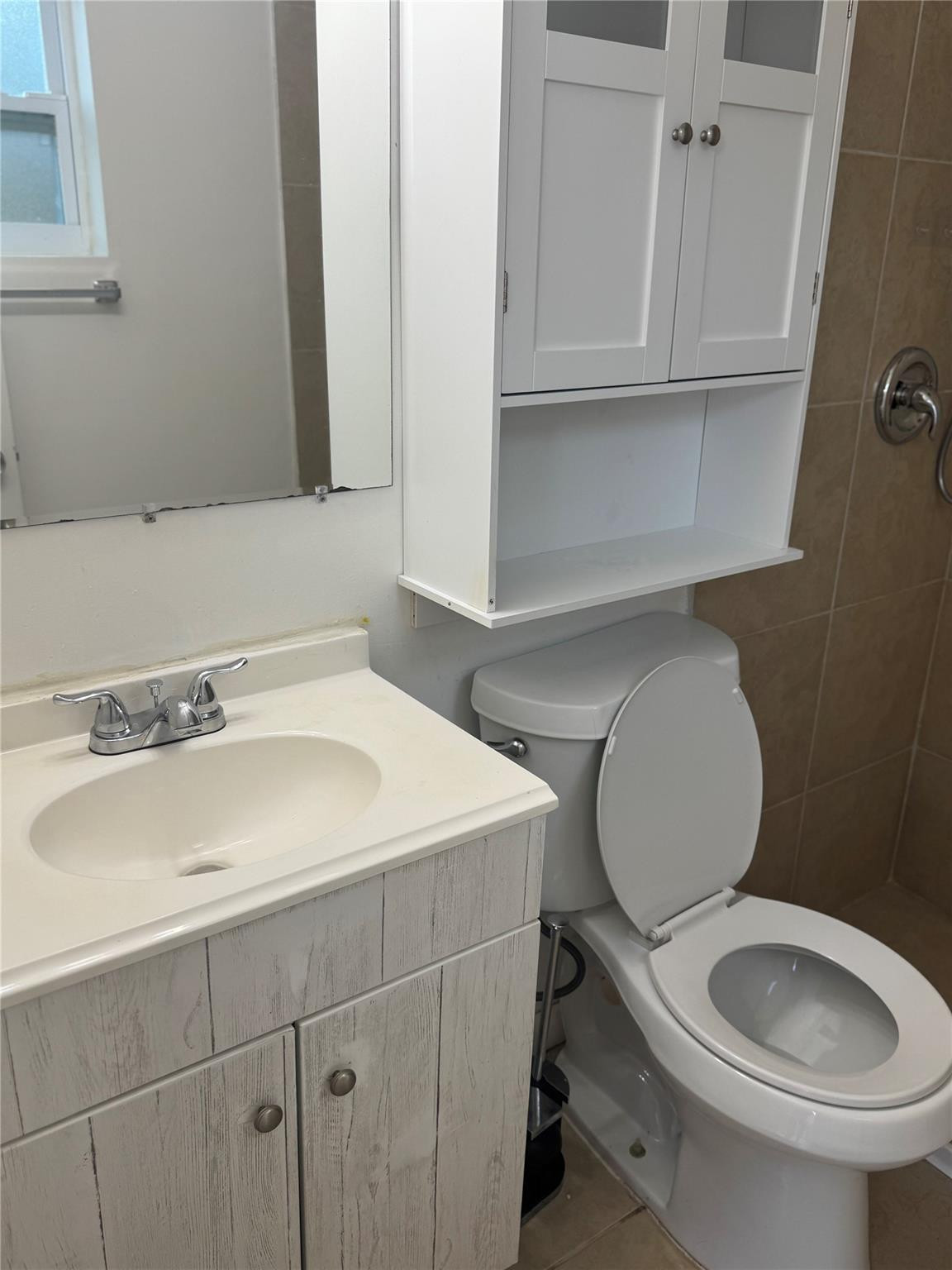 BREEZYWAY MANOR ADD - Residential Lease