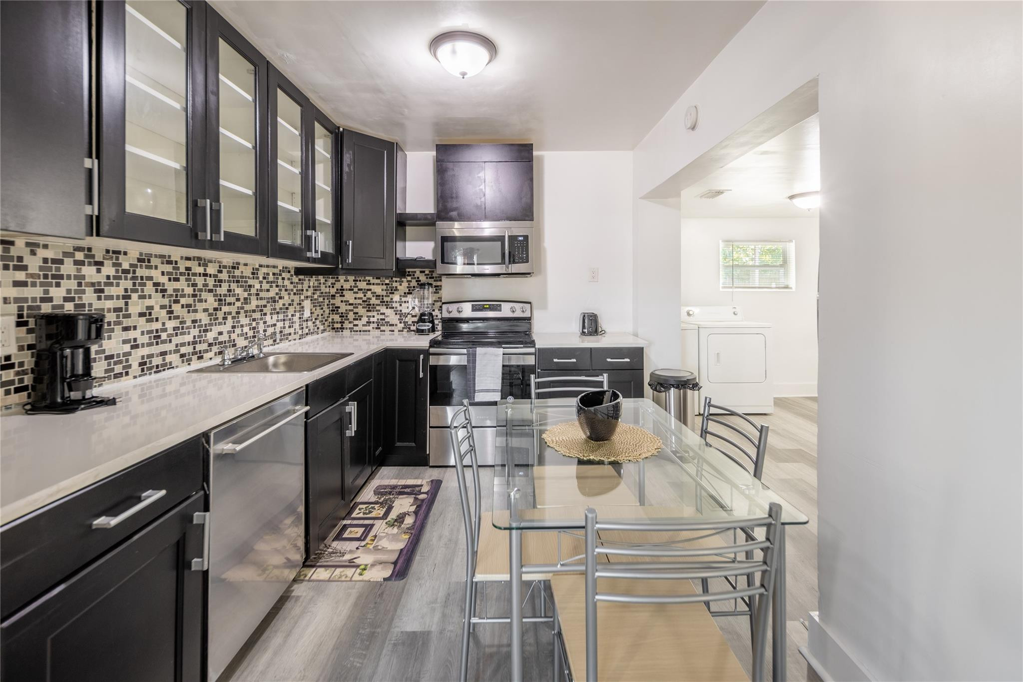 BREEZYWAY MANOR ADD - Residential Lease