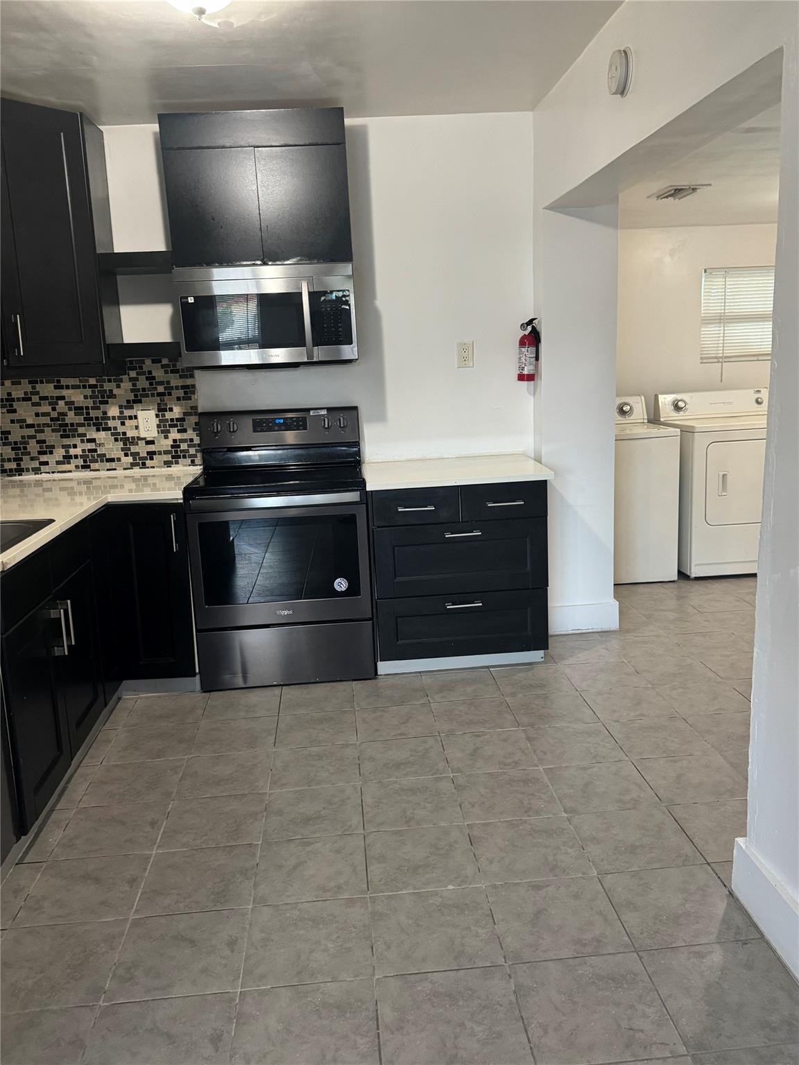 BREEZYWAY MANOR ADD - Residential Lease
