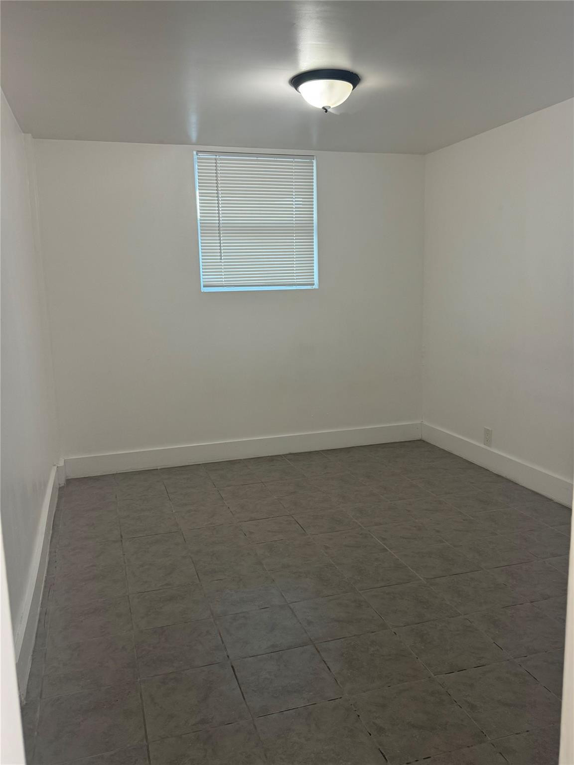 BREEZYWAY MANOR ADD - Residential Lease