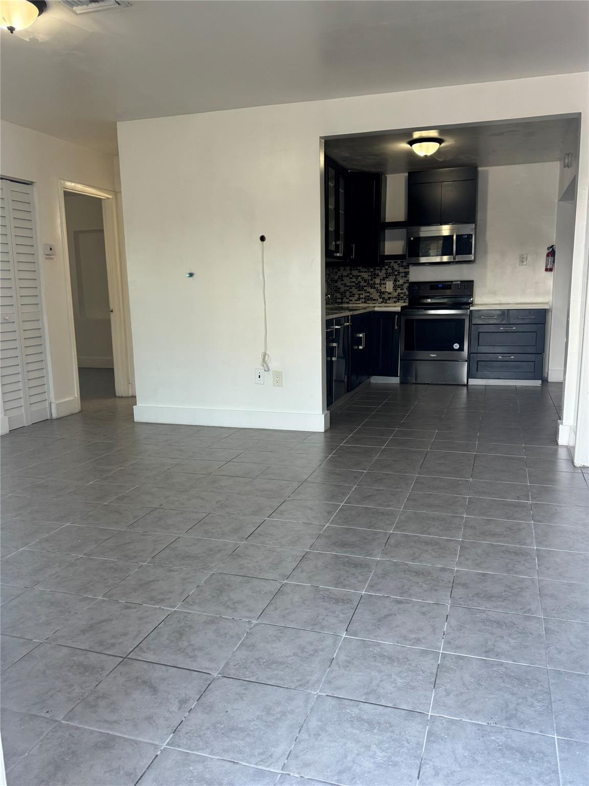BREEZYWAY MANOR ADD - Residential Lease