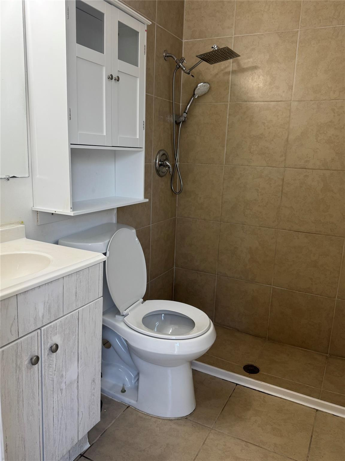 BREEZYWAY MANOR ADD - Residential Lease