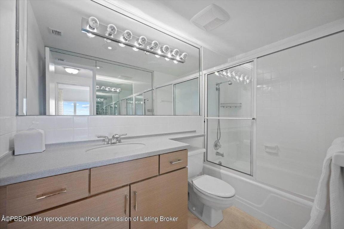 LAKE TOWERS COND DECL FILED 2-9-88 IN OR5569P946 - Residential Lease