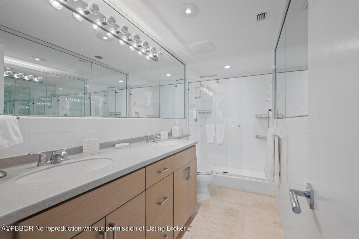 LAKE TOWERS COND DECL FILED 2-9-88 IN OR5569P946 - Residential Lease