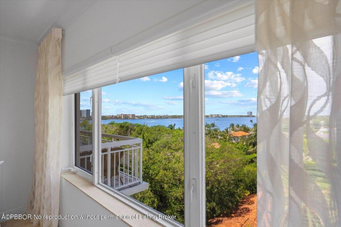 LAKE TOWERS COND DECL FILED 2-9-88 IN OR5569P946 - Residential Lease