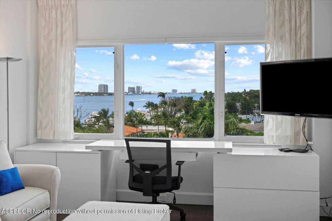 LAKE TOWERS COND DECL FILED 2-9-88 IN OR5569P946 - Residential Lease