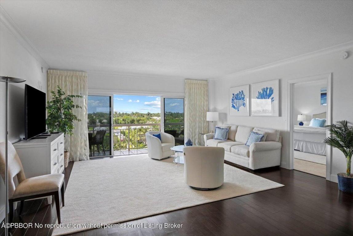 LAKE TOWERS COND DECL FILED 2-9-88 IN OR5569P946 - Residential Lease