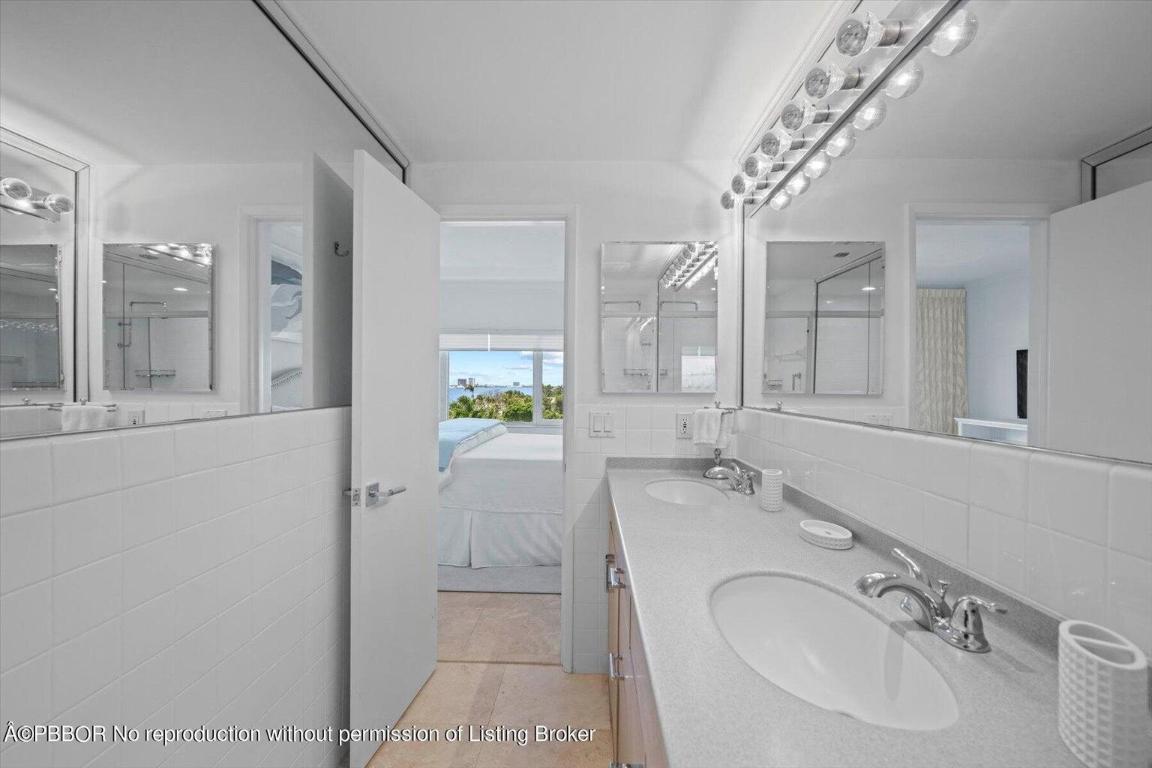 LAKE TOWERS COND DECL FILED 2-9-88 IN OR5569P946 - Residential Lease