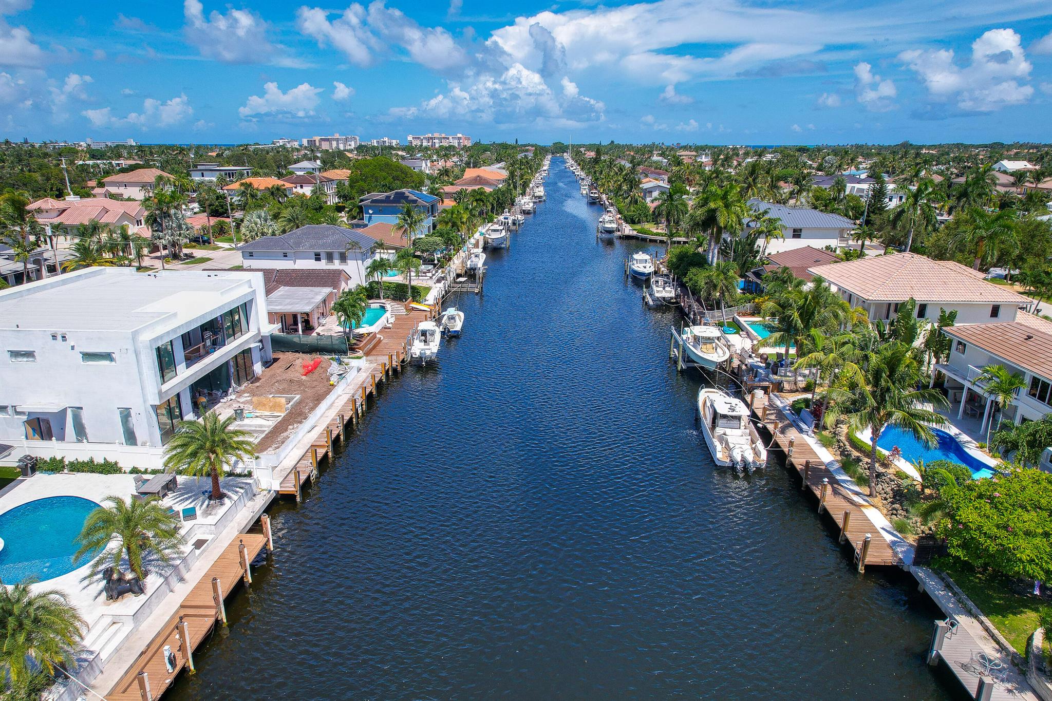 CORAL KEY VILLAS 1ST SEC - Residential