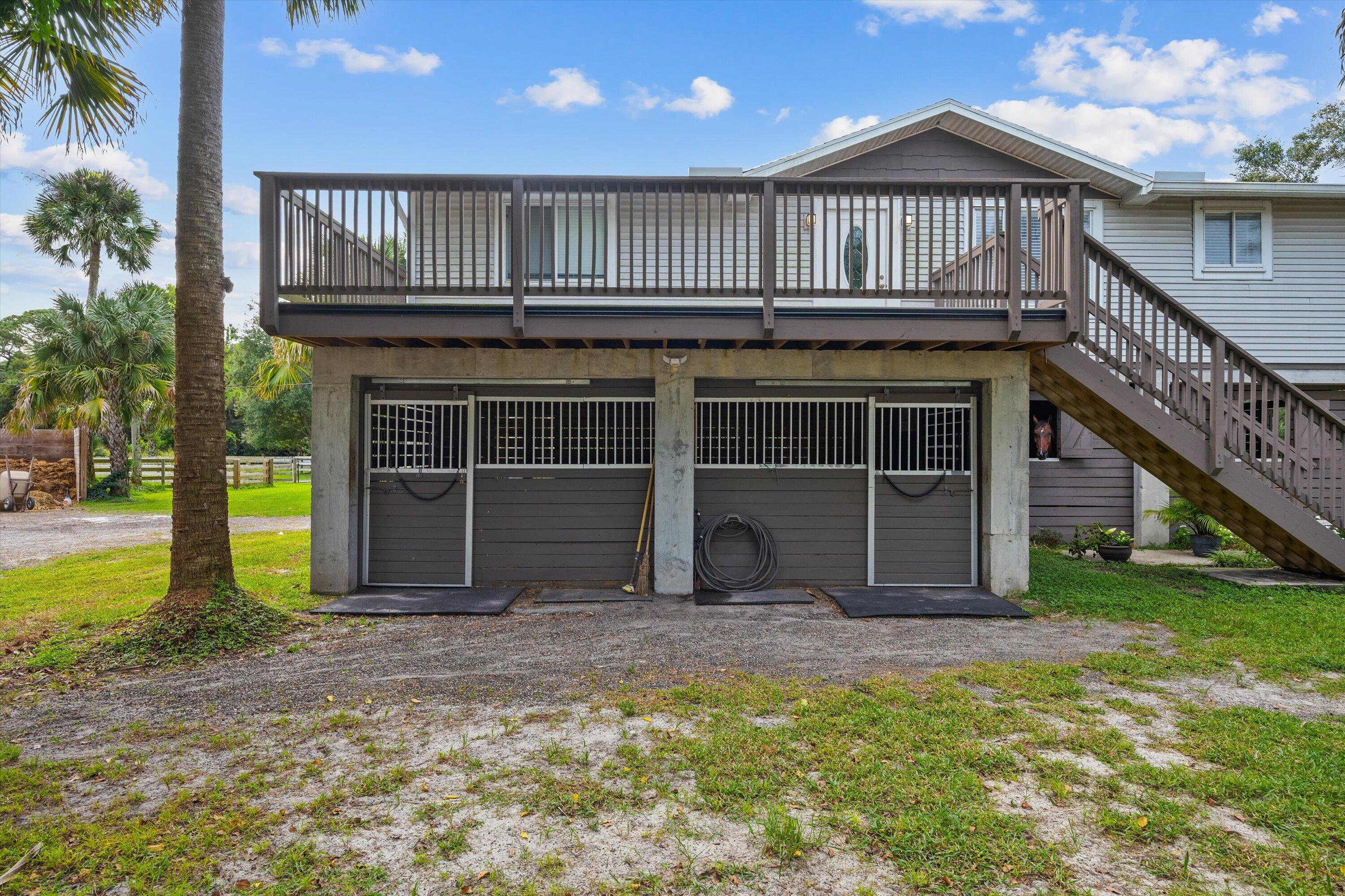 LOXAHATCHEE GROVES - Residential Lease