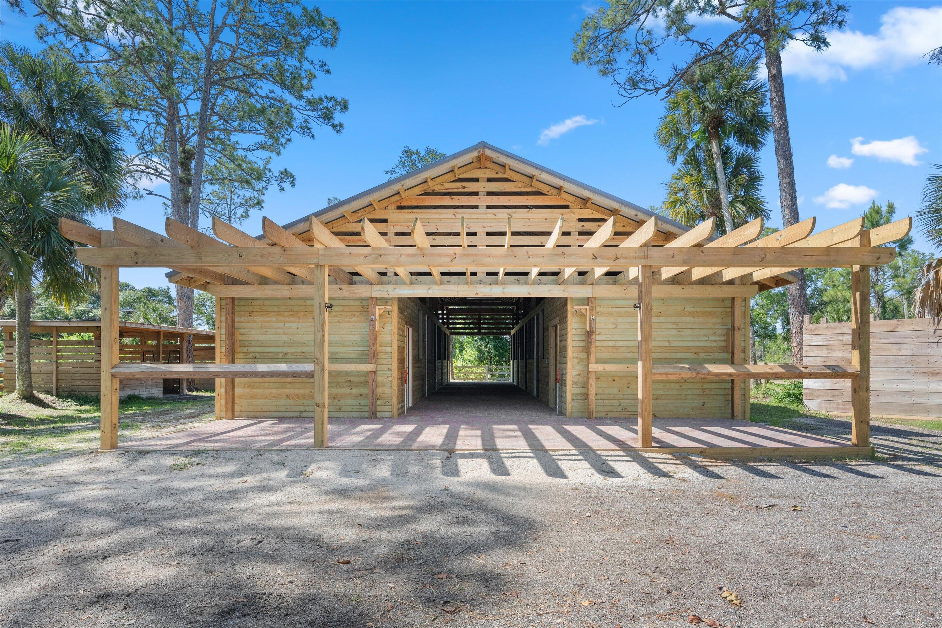 LOXAHATCHEE GROVES - Residential Lease