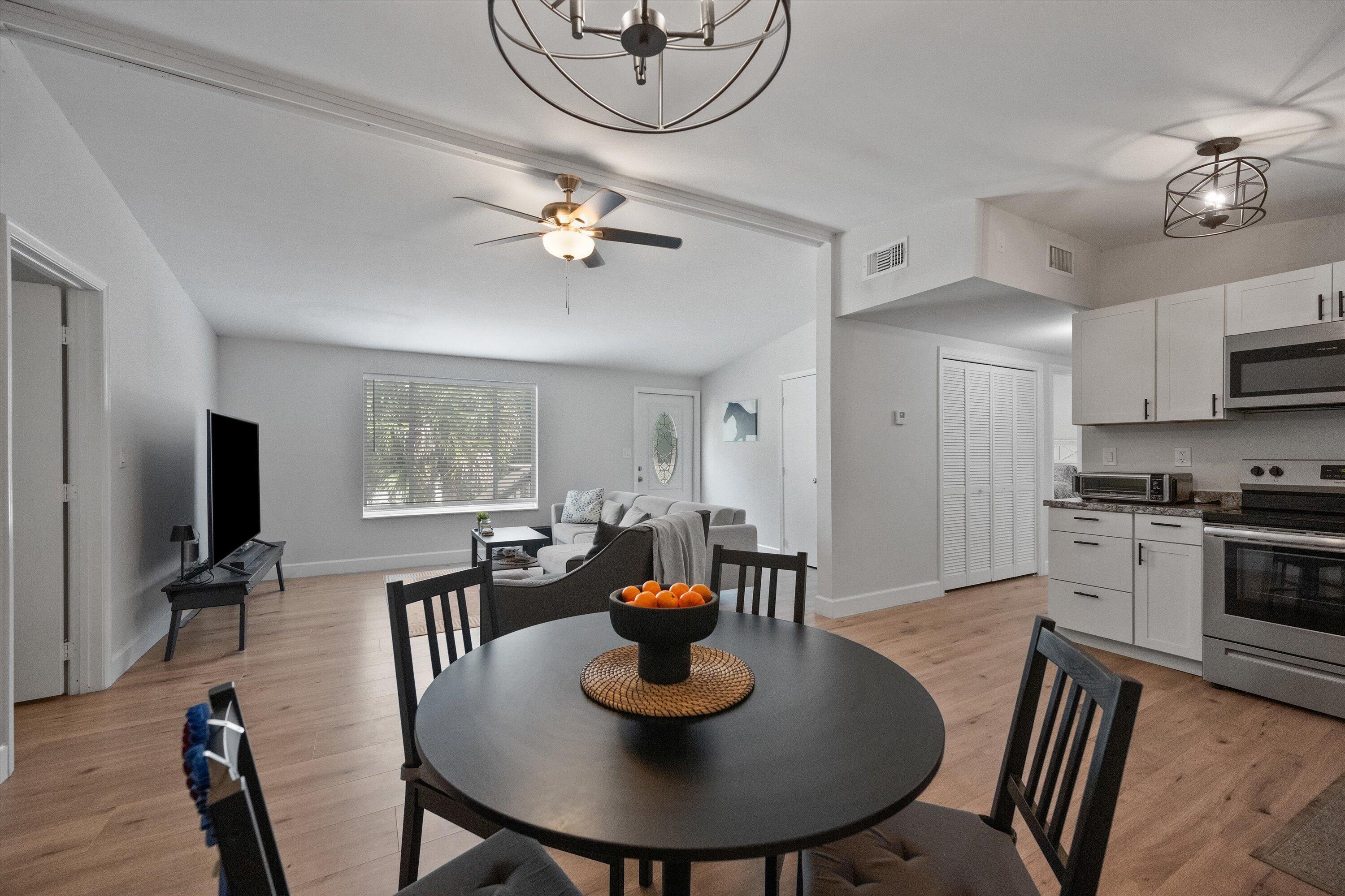 LOXAHATCHEE GROVES - Residential Lease