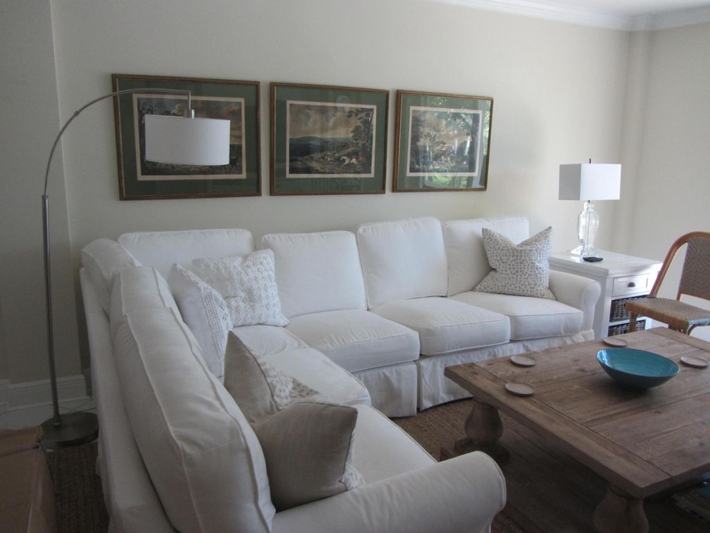 Photo of 139 Sunrise Ave #2110, Palm Beach, FL 33480 (MLS # B26000426)