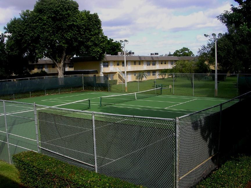 Village Park At Oakland C - Residential Lease