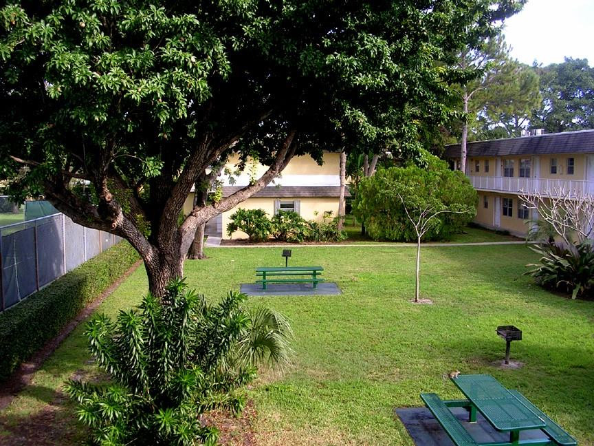 Village Park At Oakland C - Residential Lease