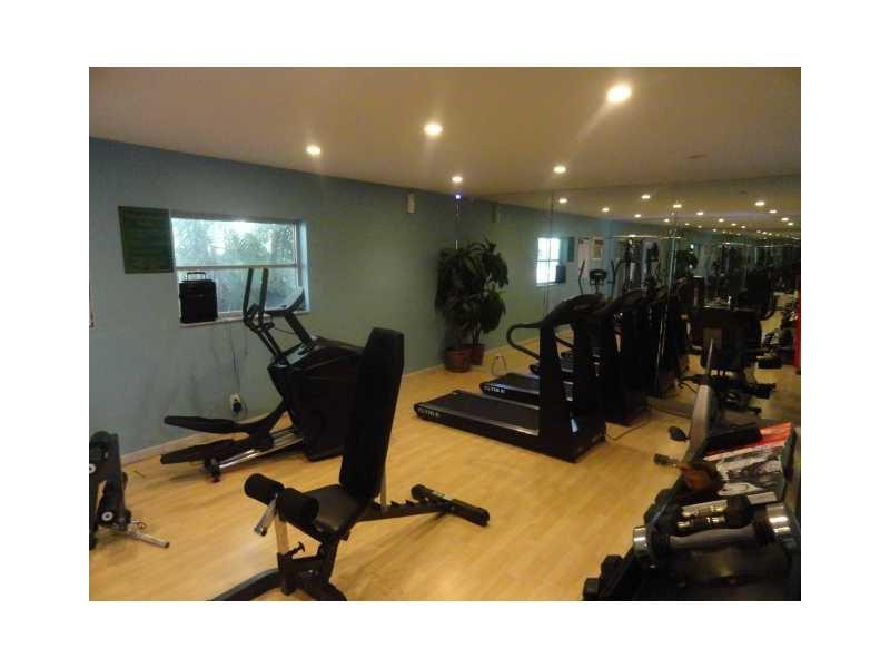 Village Park At Oakland C - Residential Lease