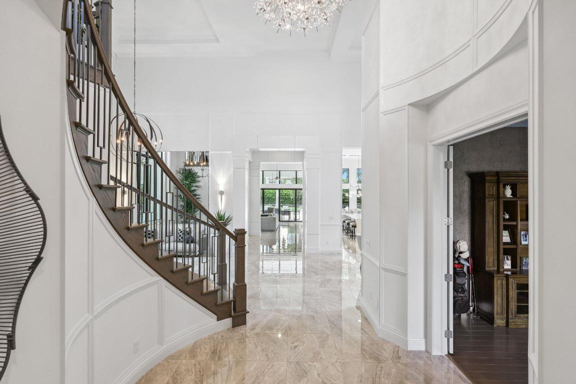 ROYAL PALM POLO - Residential