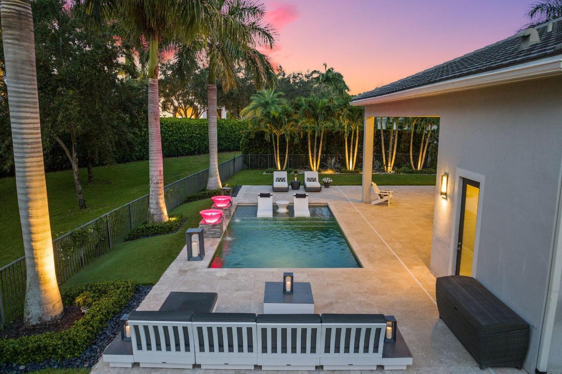 ROYAL PALM POLO - Residential