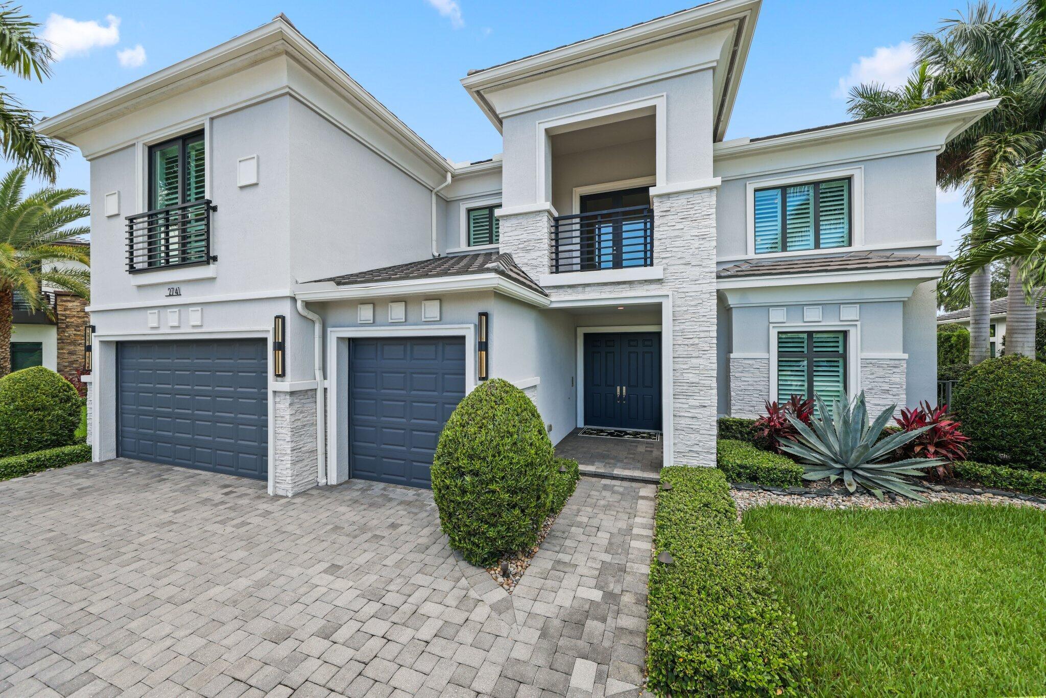 ROYAL PALM POLO - Residential