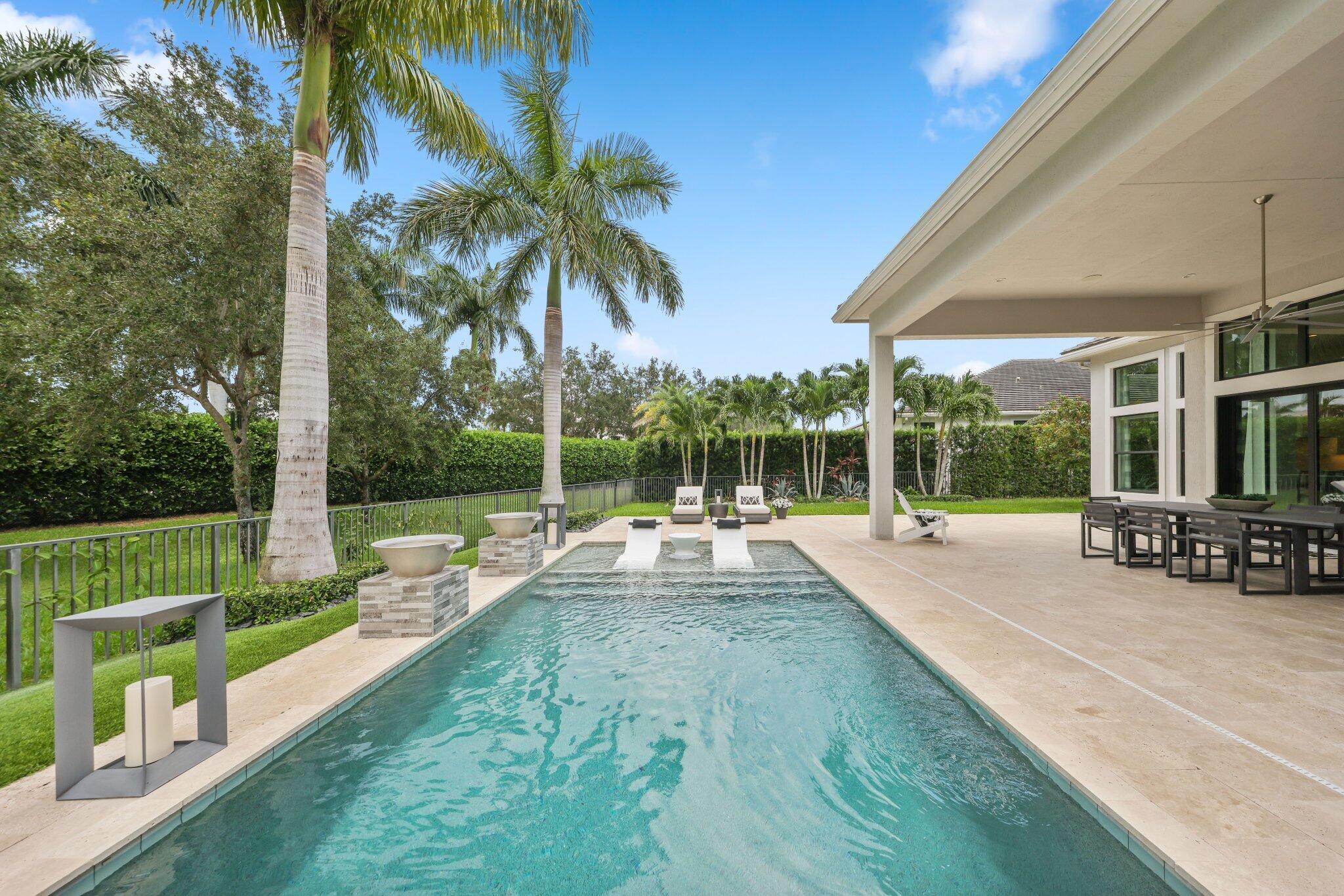 ROYAL PALM POLO - Residential