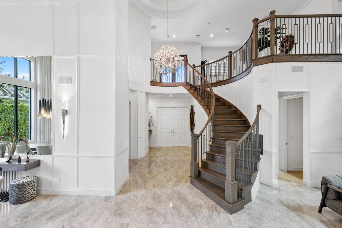 ROYAL PALM POLO - Residential