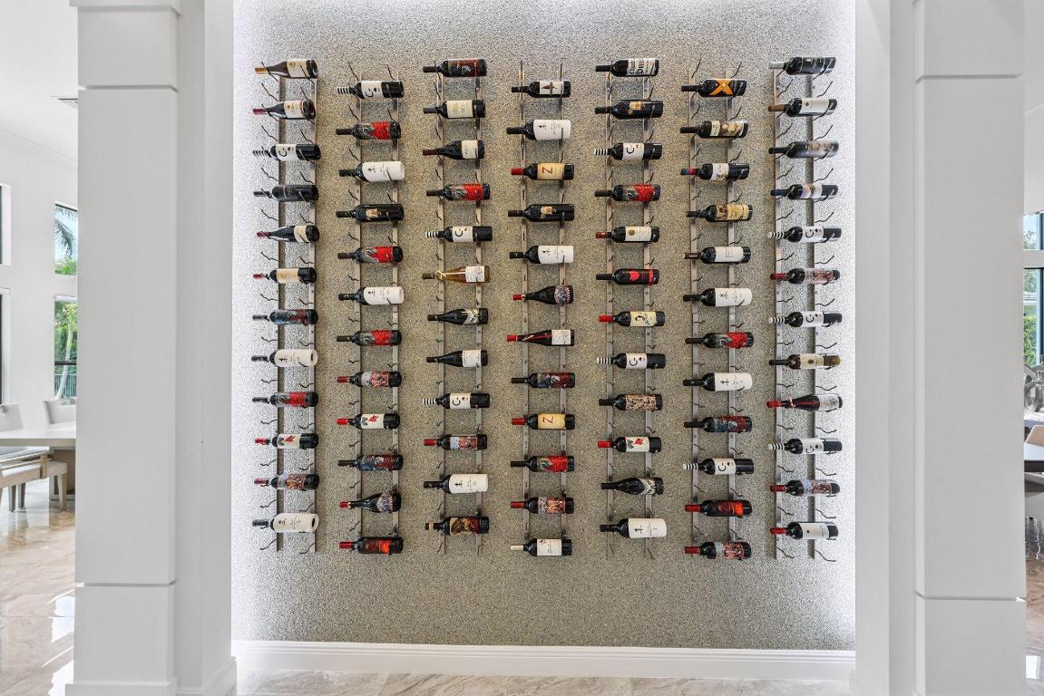 ROYAL PALM POLO - Residential