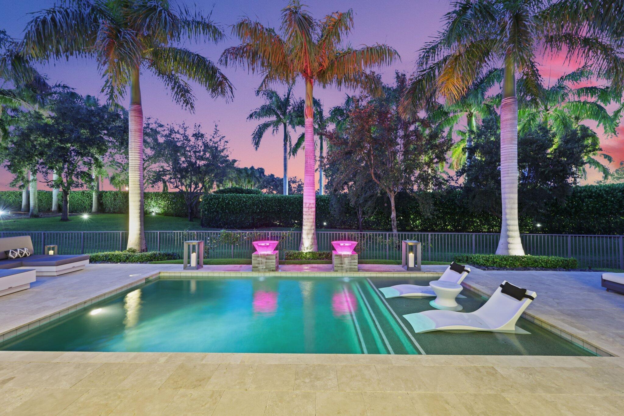 ROYAL PALM POLO - Residential