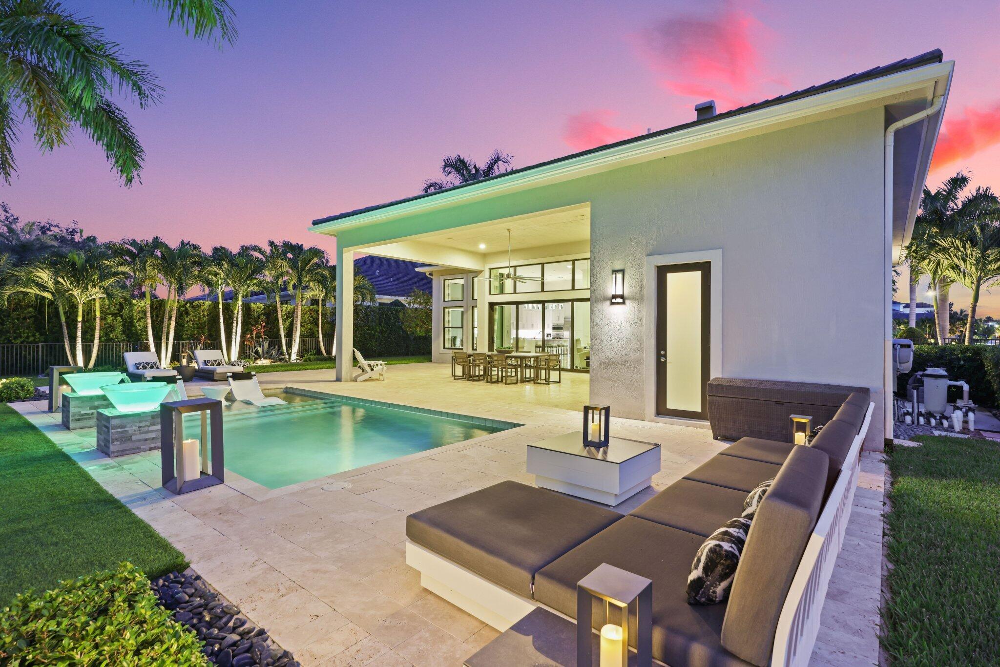 ROYAL PALM POLO - Residential