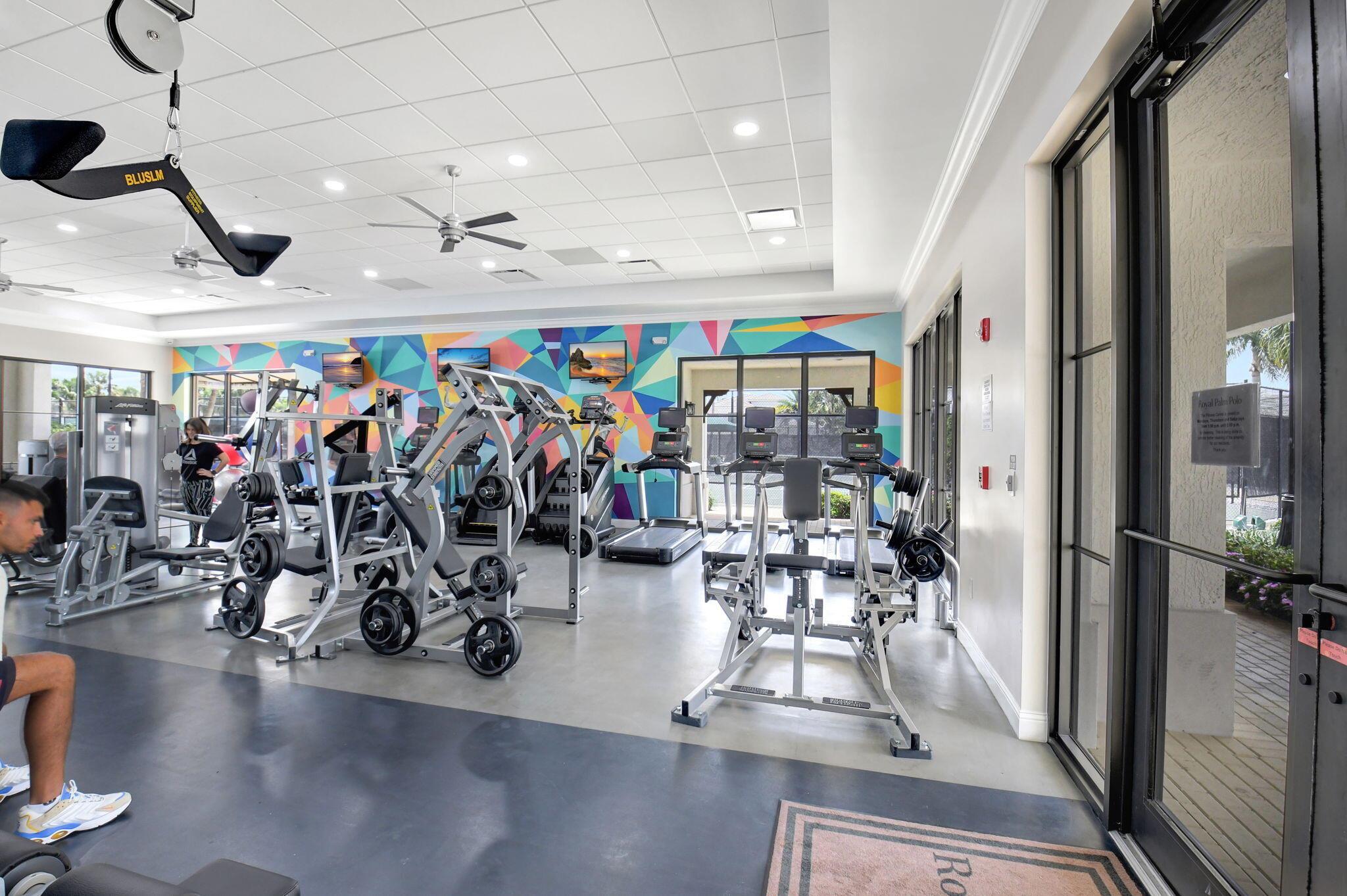 ROYAL PALM POLO - Residential