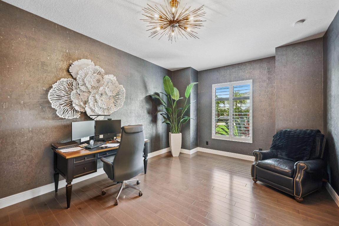 ROYAL PALM POLO - Residential