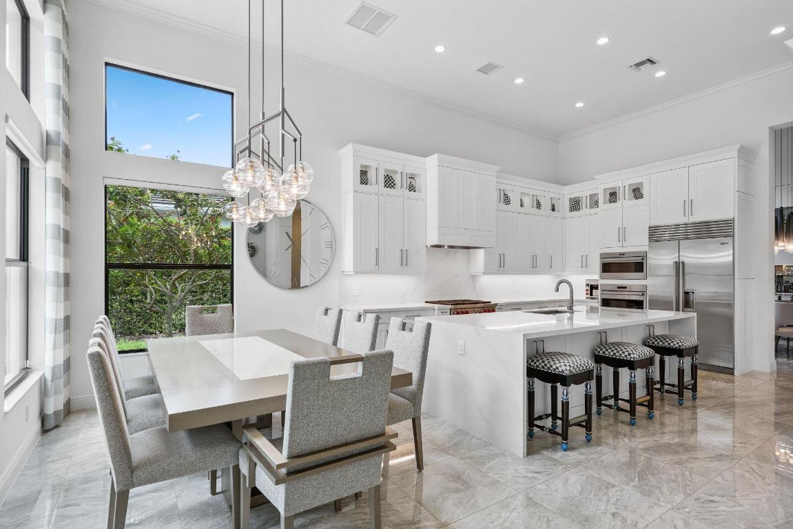 ROYAL PALM POLO - Residential