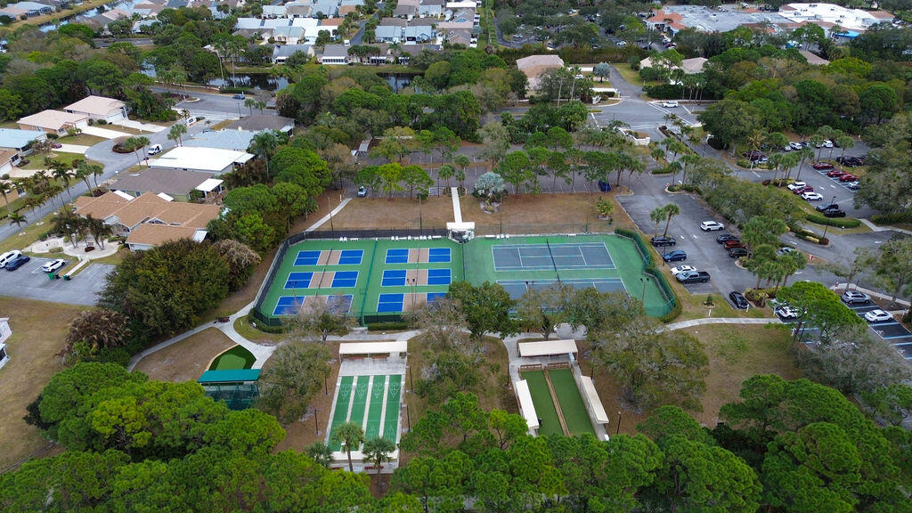 KINGS ISLE PHASE VIII-B - Residential