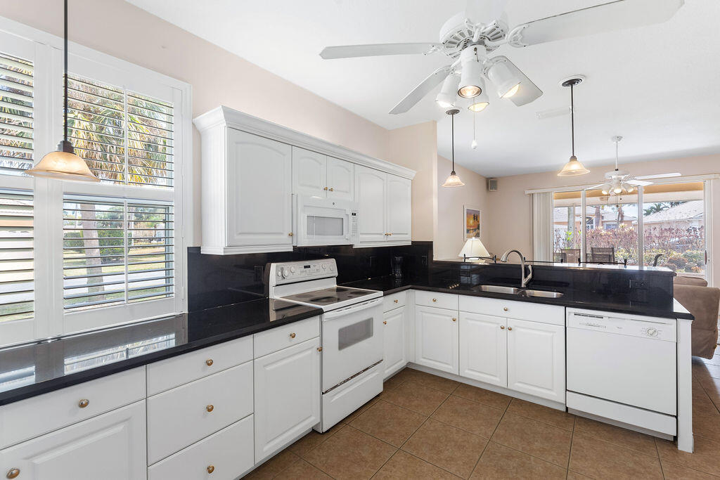 KINGS ISLE PHASE VIII-B - Residential