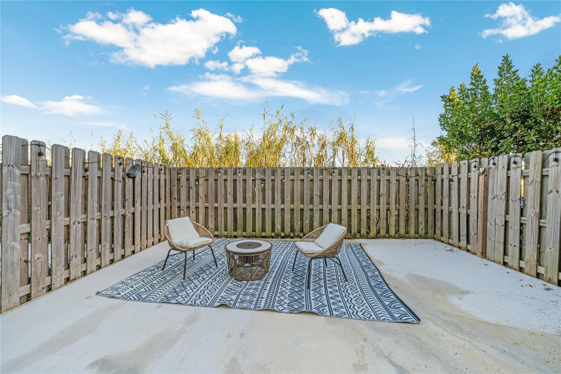 FOREST PARK VILLAS - Residential