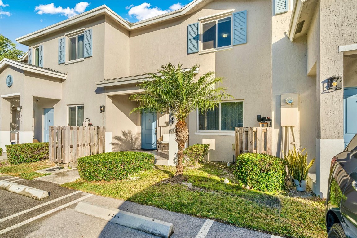 1214 NW 4th Lane 1214