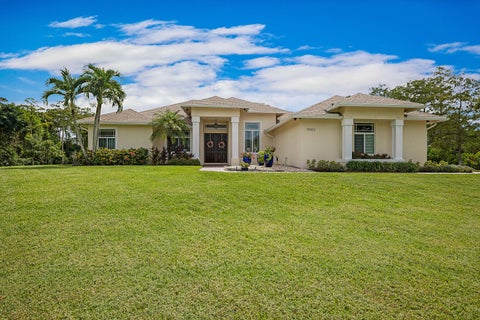 Photo of 15652 86TH Way N, Palm Beach Gardens, FL 33418 (MLS # B26074460)