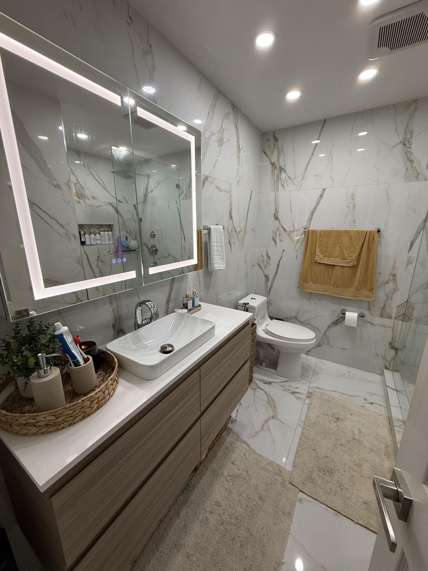 THE MOORS TOWNHOUSES - Residential