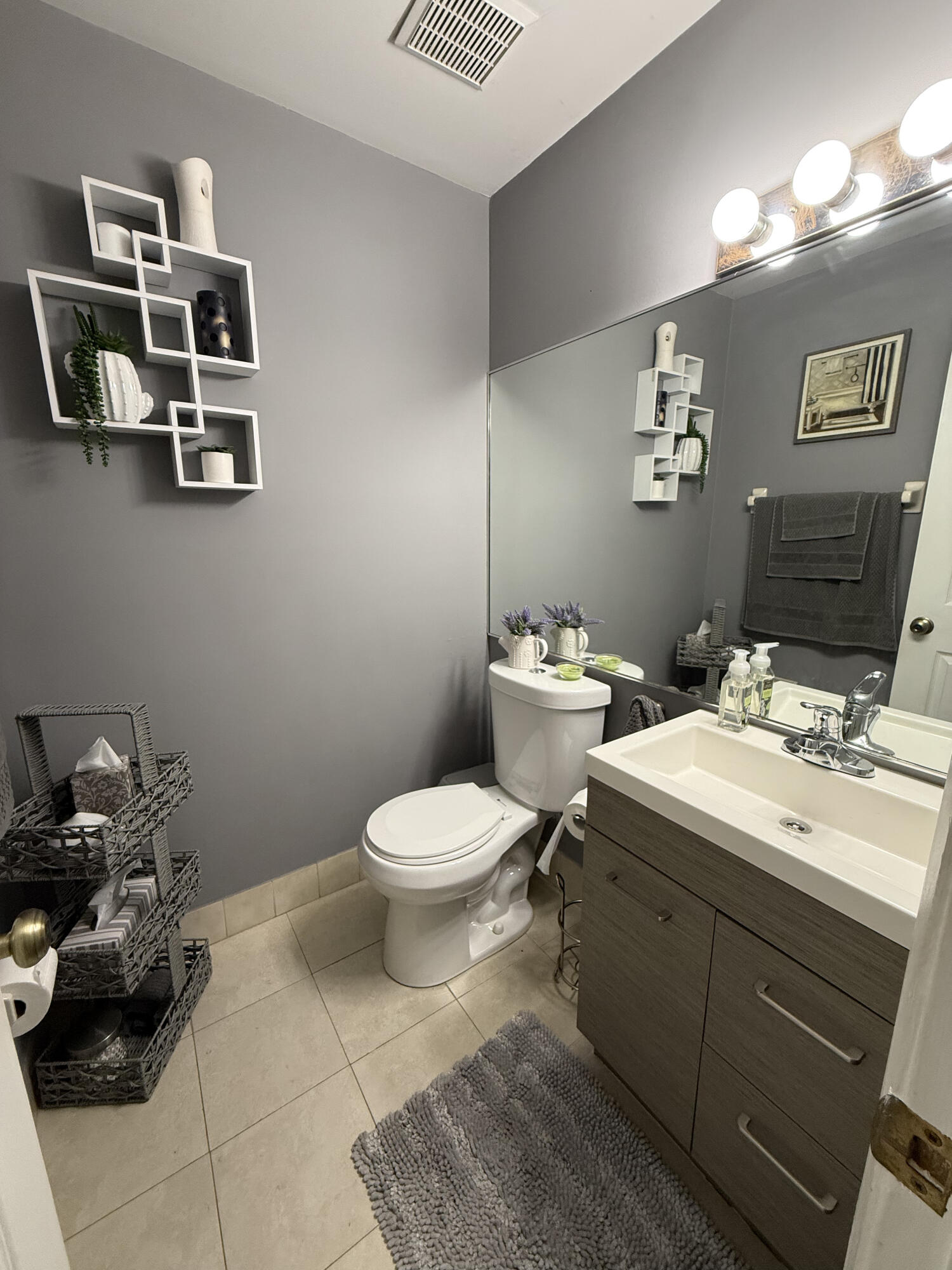 THE MOORS TOWNHOUSES - Residential