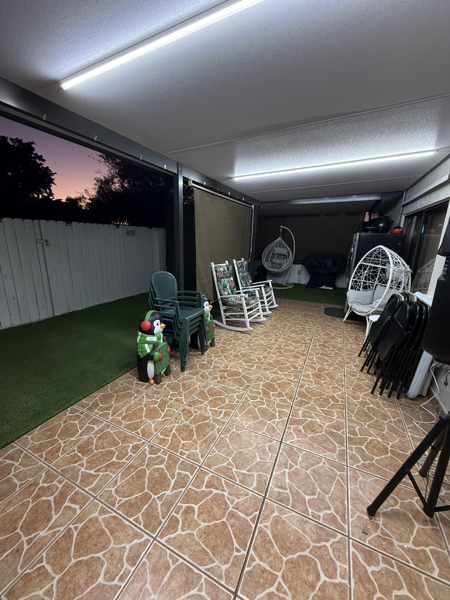 THE MOORS TOWNHOUSES - Residential