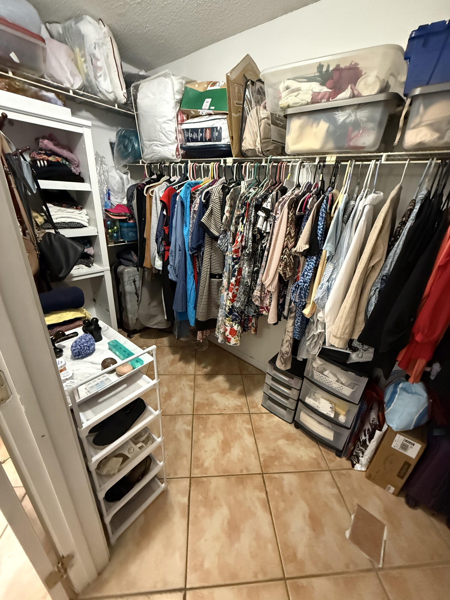 THE MOORS TOWNHOUSES - Residential