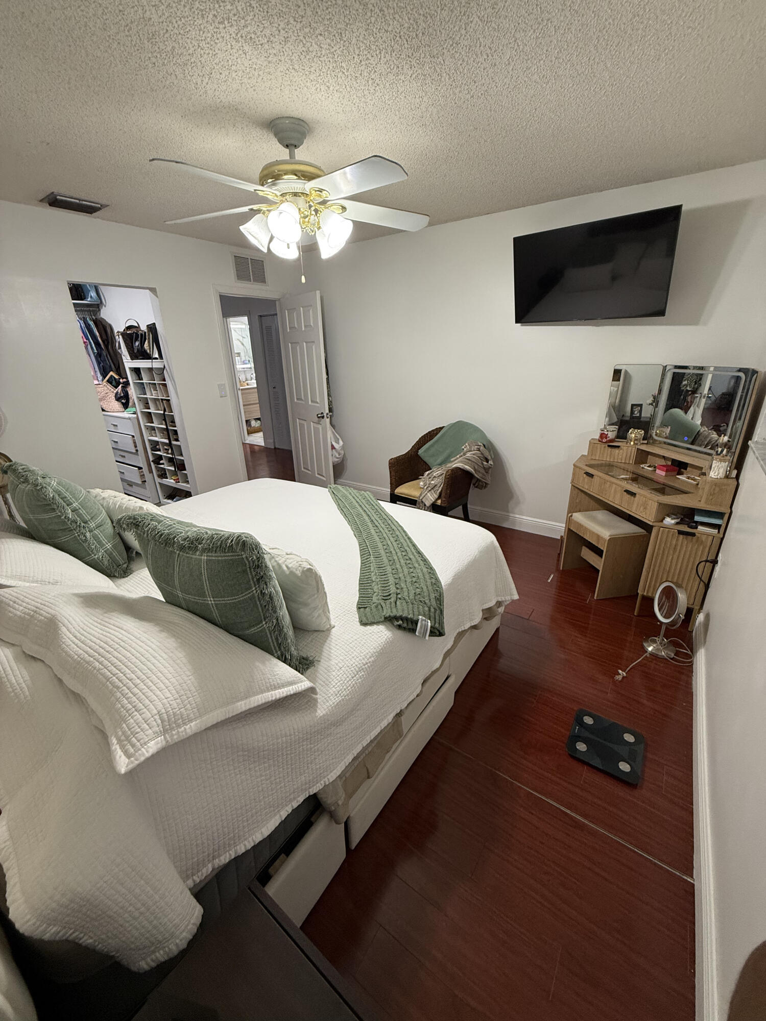 THE MOORS TOWNHOUSES - Residential