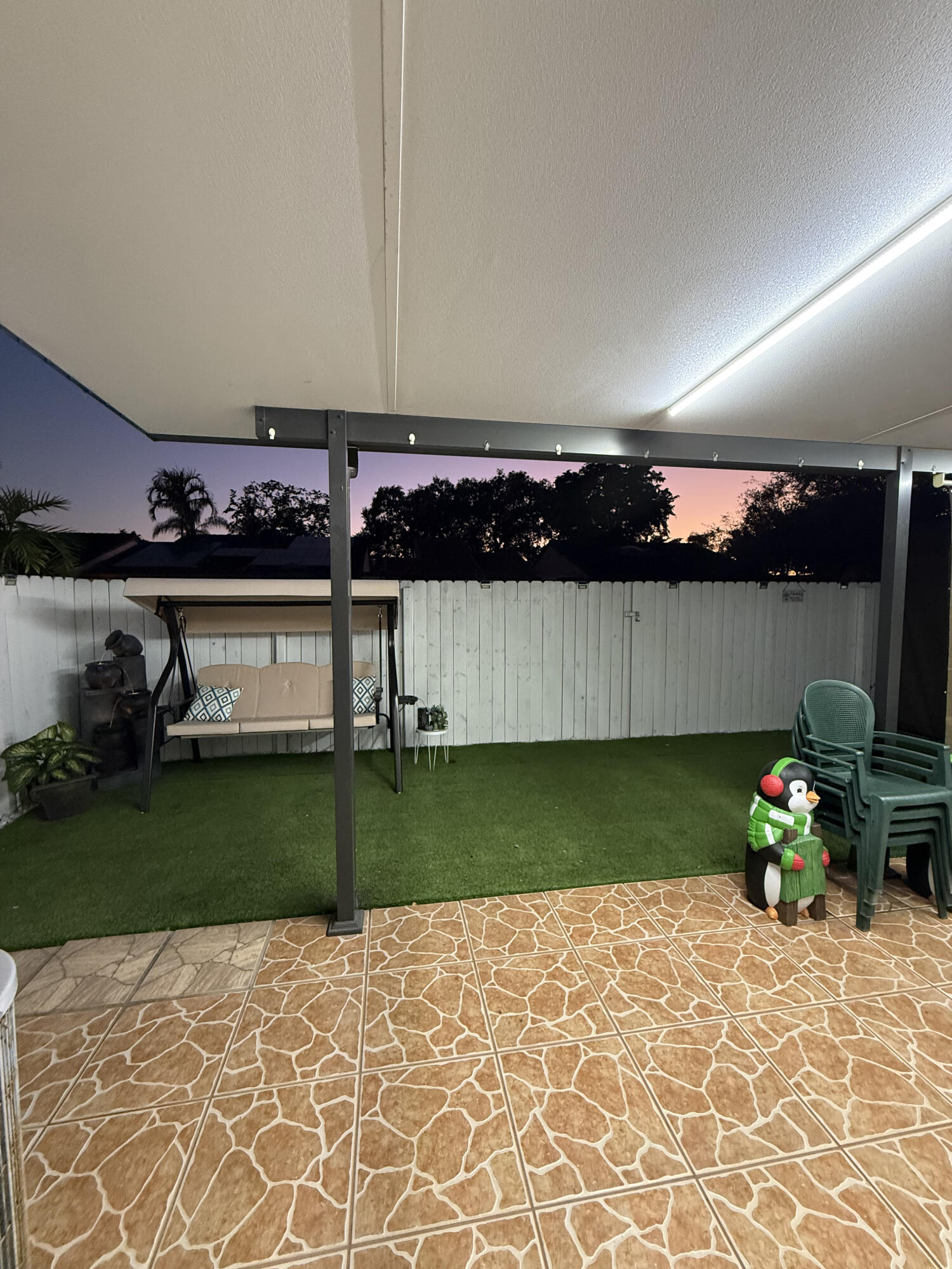 THE MOORS TOWNHOUSES - Residential