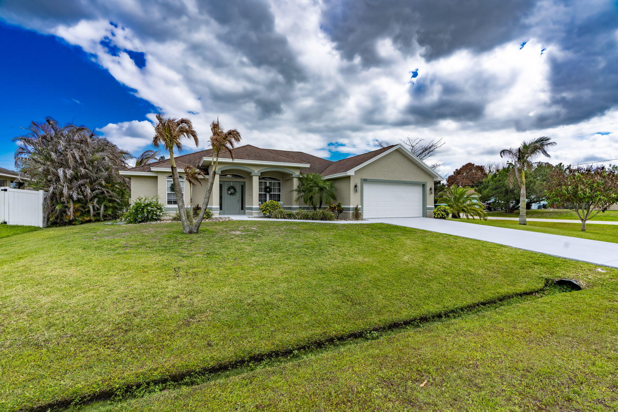 PORT ST LUCIE SECTION 13 - Residential