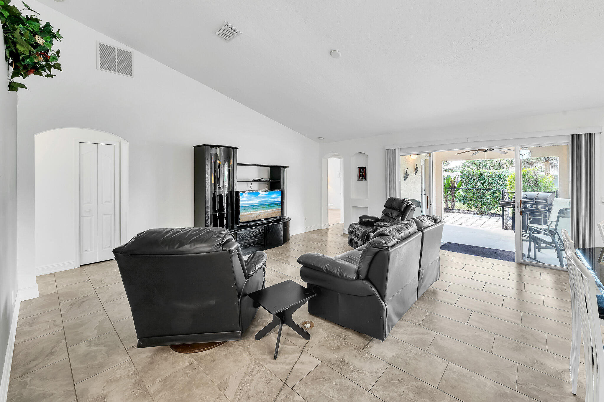 SANDPIPER BAY - Residential