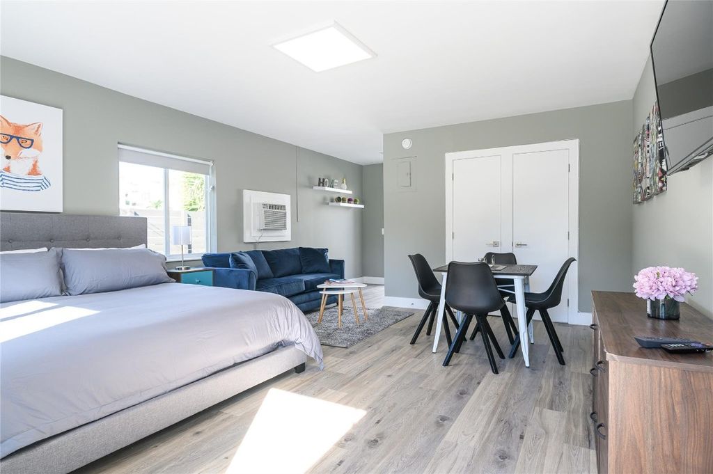 Photo of 1020 N Victoria Park Road #12, Fort Lauderdale, FL 33304 (MLS # F10528903)