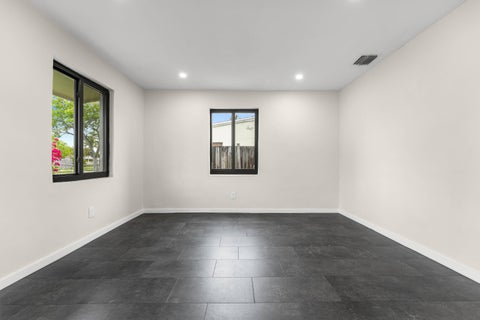 Tiny photo for 321 NE 59th Street, Oakland Park, FL 33334 (MLS # B26059322)